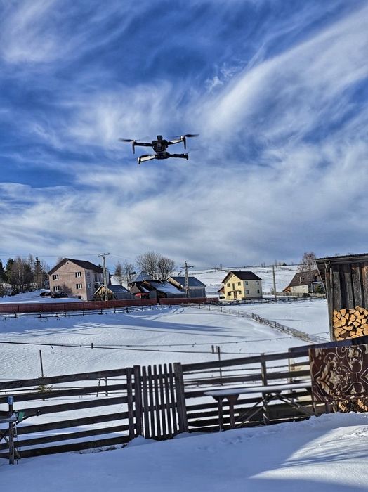 VAND Drona profesionala pentru incepatori sau avansati, Dronescu, Model SKYBITE, Tip QuadCopter, cu telecomanda reincarcabila si display integrat, GPS