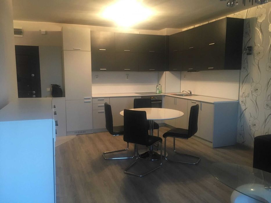 Дава се под наем Двустаен апартамент в София, Витоша - 65 кв.м за 368.73 € - Снимка #1