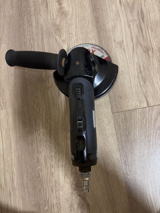 Пневматичен флекс Sumake