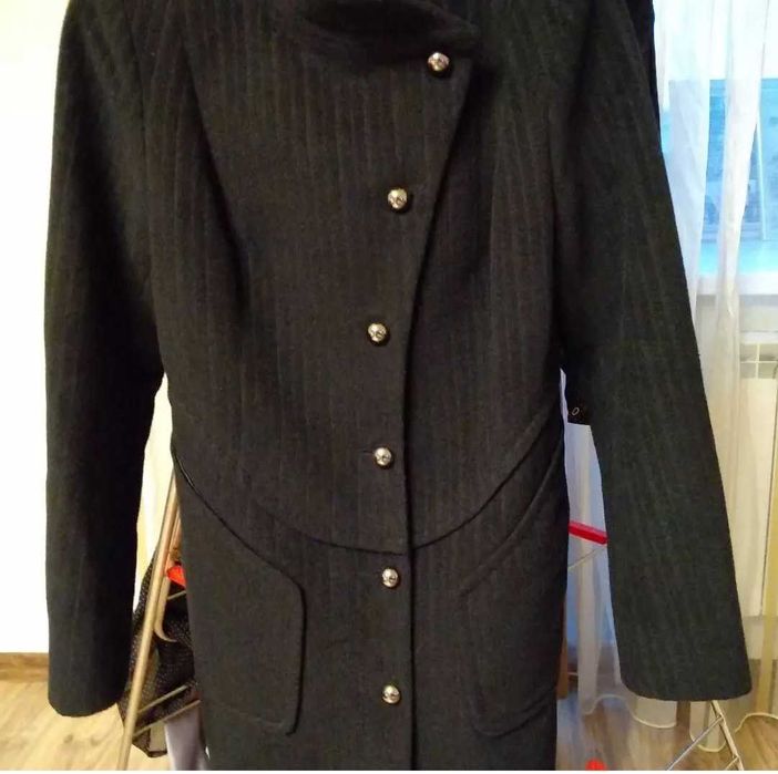 Распродаю верхнюю одежду