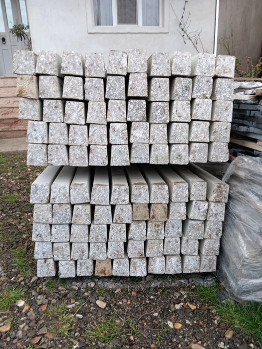 Stâlpi de beton de 2,3m sau 4,6m