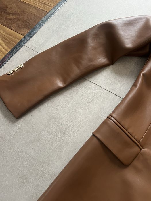 Кафяво кожено сако Zara