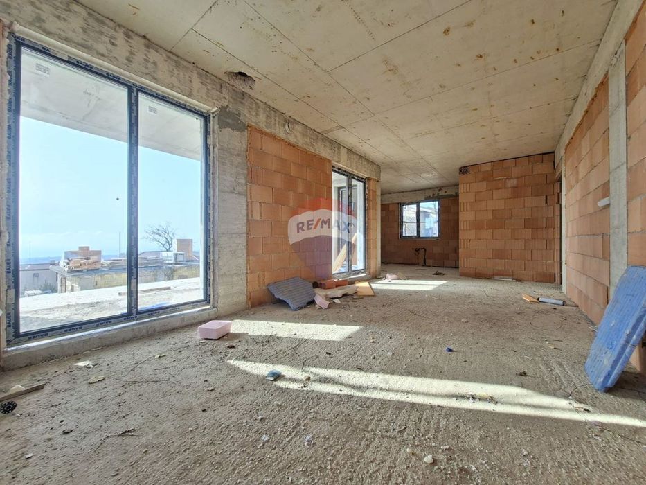 Продава се Къща в Варна, Виница - 250 кв.м за 814 €/кв.м - Снимка #1