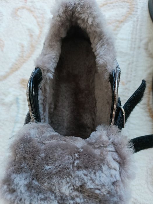 Продам супер зимние ботинки