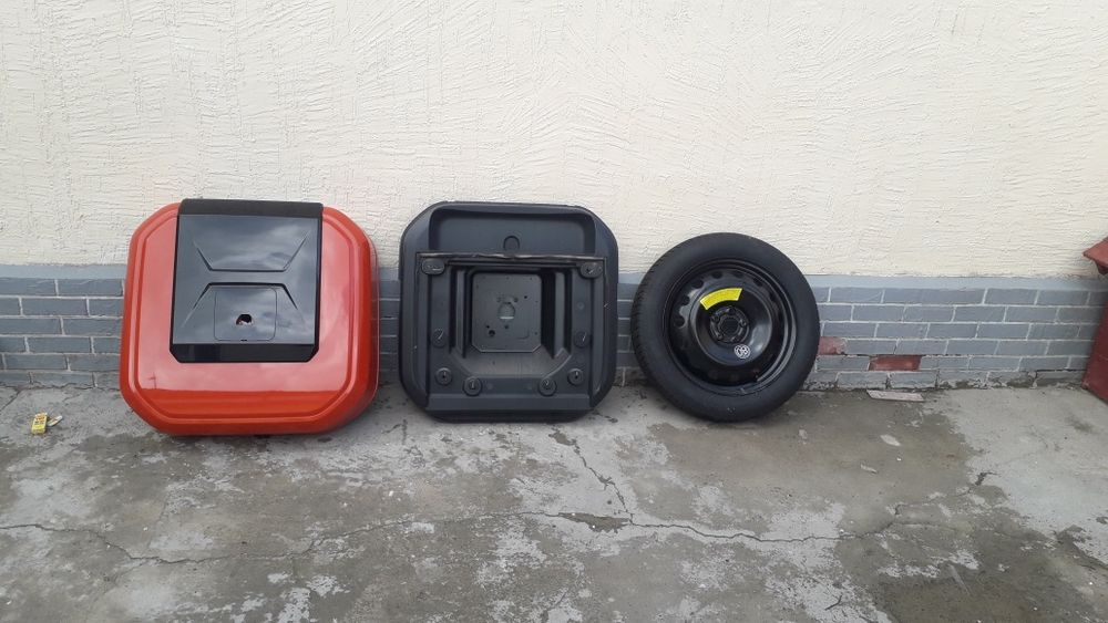 Запасной колесо с коробок от автомобиля ДЖЕТУР Т2