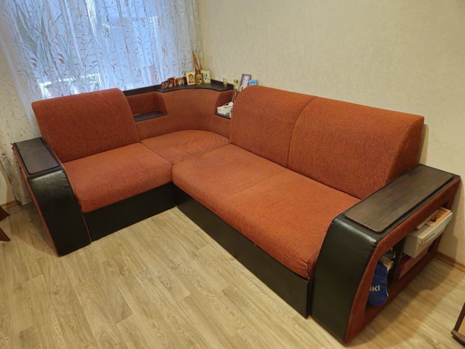 Продам угловой диван