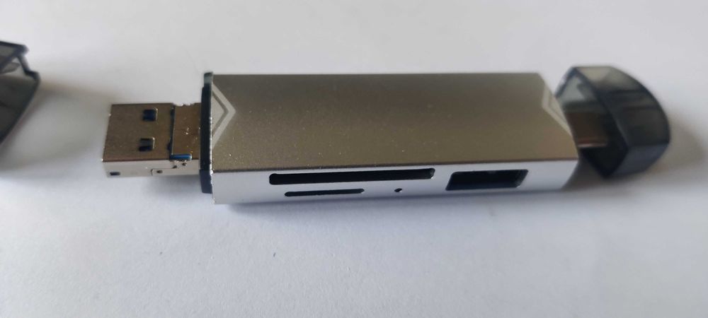 USB 3.0 Card Readers - 6 in 1 / 7 in 1
