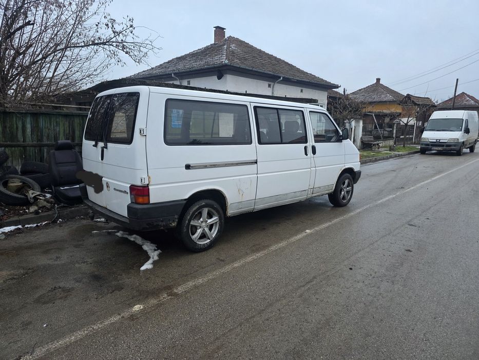 Volkswagen Caravelle T4 2.4 D на части