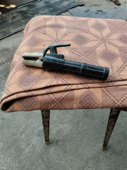 Держак для сварки