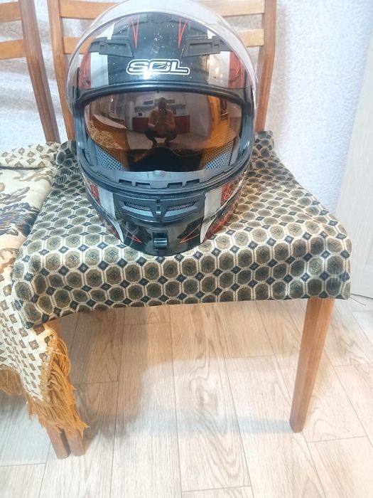Продам шлем на мото