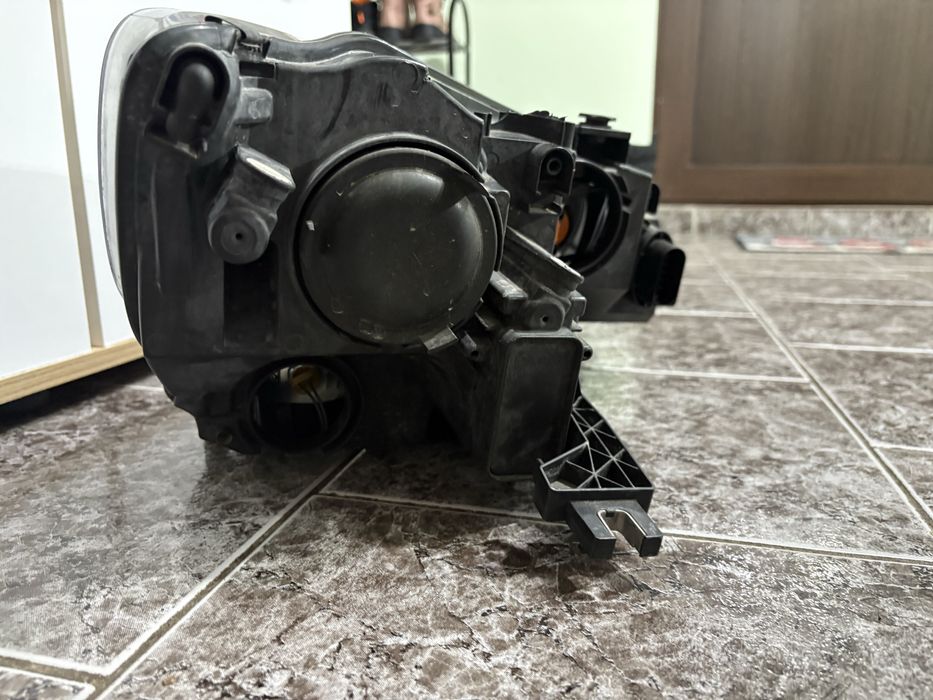 Ляв фар за Seat Alhambra / VW Sharan 2010 -