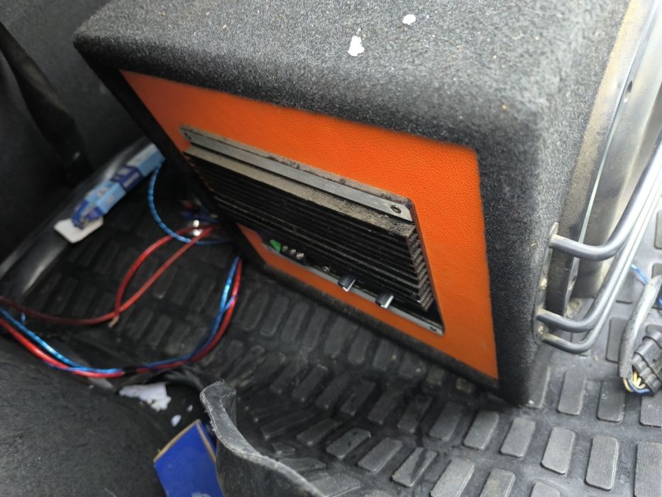 Сабвуфер продам отс