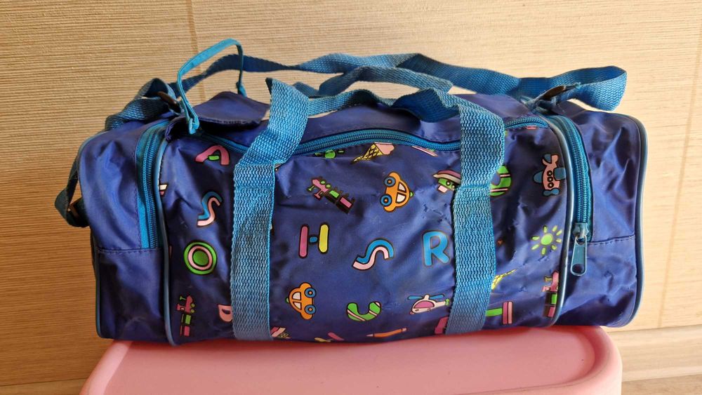 Сумка детская, вместительная, удобная