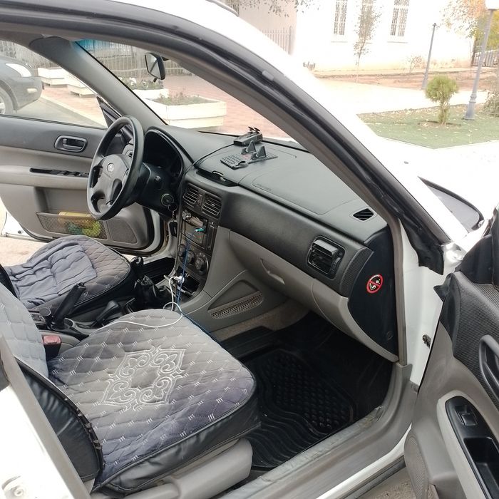 Продам машину Субару форестер сг5 2003г
