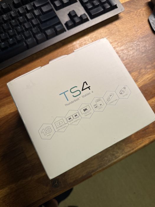 CalDigit TS4 Dock Thunderbolt 4