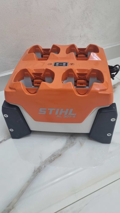 Incarcator sthil 4 posturi