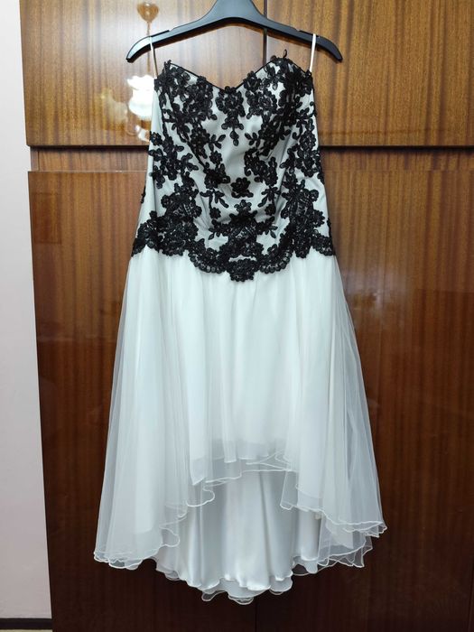 Абитуриентска рокля