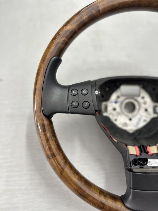 Volan MAHON pentru Vw Passat B6 - NOU -