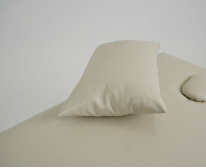 Кушетка для салона