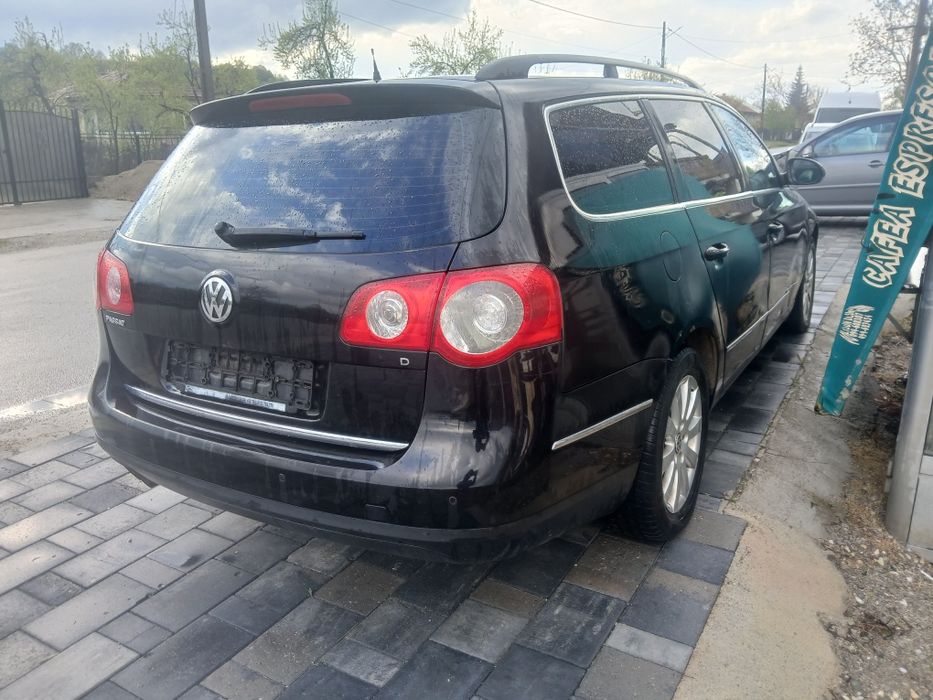 Dezmembez Passat B6 2.0 TDI 2009