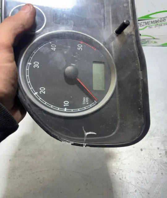 Ceasuri bord / CU PUTINA DEFECT Volkswagen VW Passat 2001