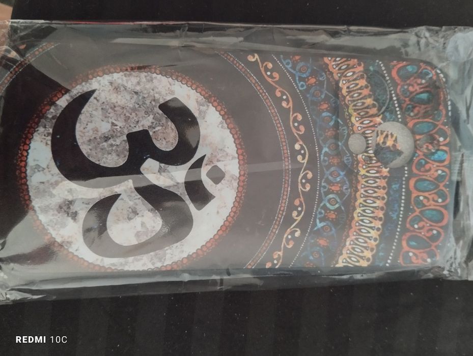 Продавам калъфи за Iphone 15 pro max