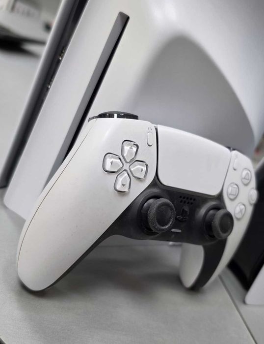 PlayStation 5 и PlayStation 5 digital