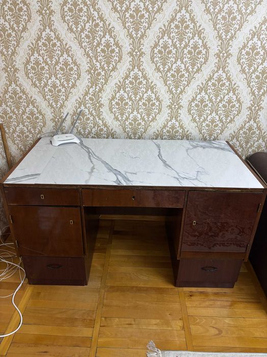 Большой рабочий стол