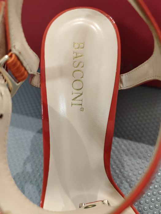 Босоножки BASCONI