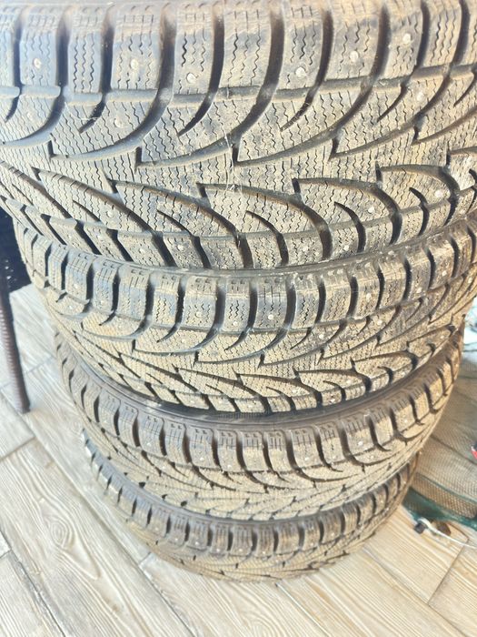 Продам. Шины зимние