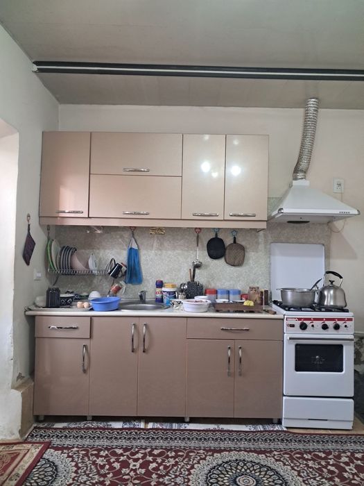 Hovli uy arendaga beriladi solnechnida