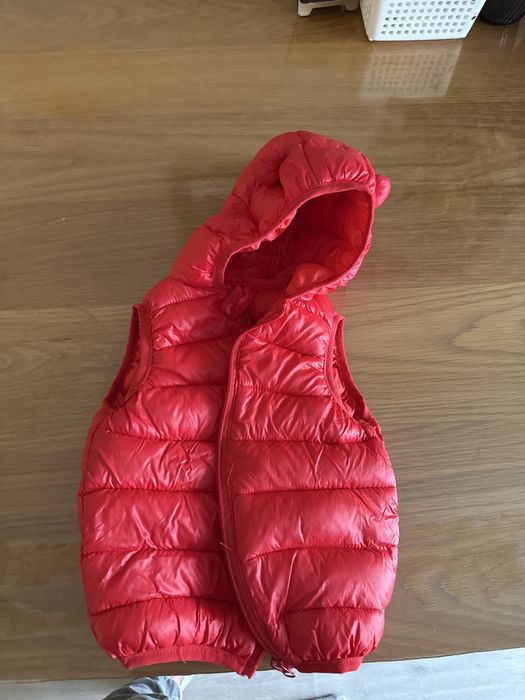 Отдам безрукавку на годик