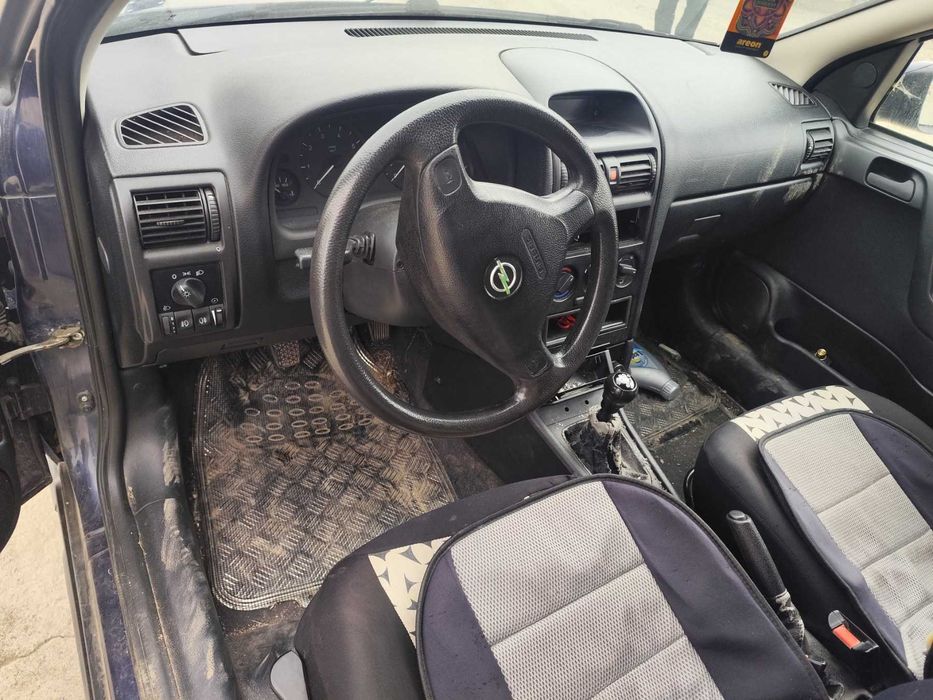 Opel Astra 1.4 - 90к.с - 1999г. на части