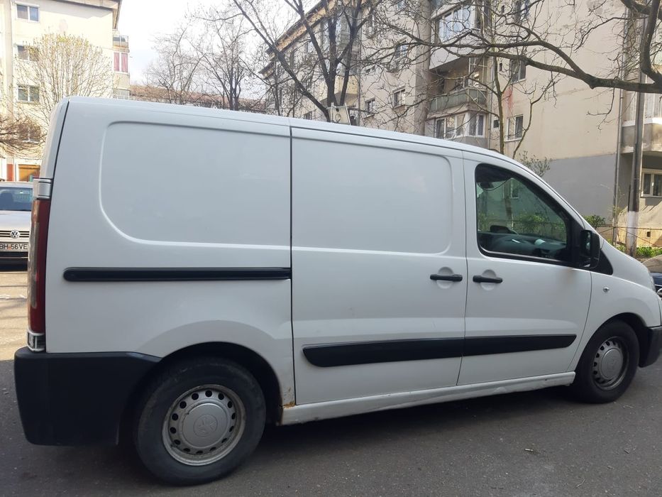 Autoutilitara de vânzare