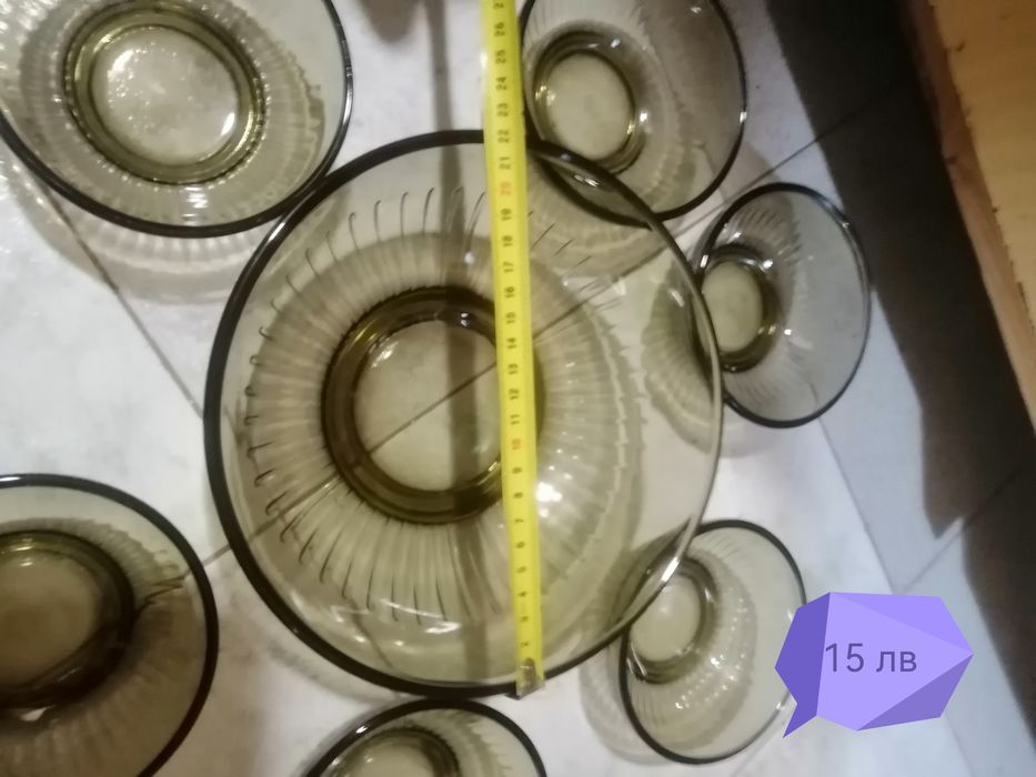 Продавам стъклария