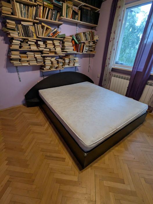 Спалня, гардероб, скрин и огледало