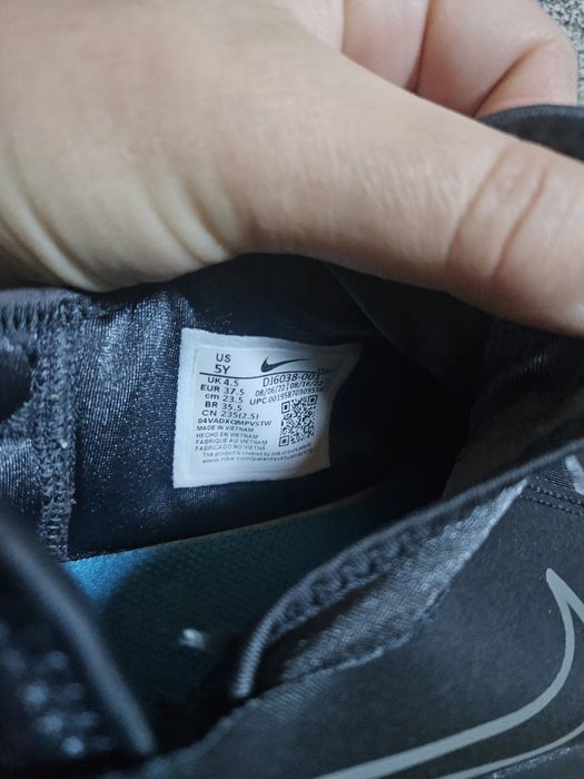 Маратонки Nike 37,5