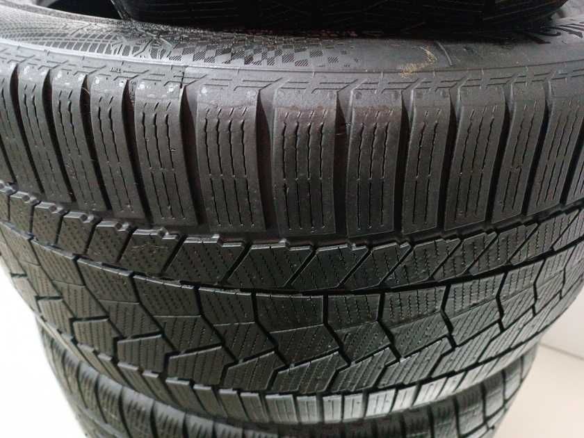 305/35/R21 109V CONTINENTAL & 275/40/R21 107V PIRELLI IARNA CP-N20808