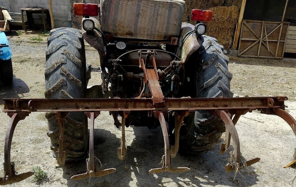 T28 traktor zor xolatda