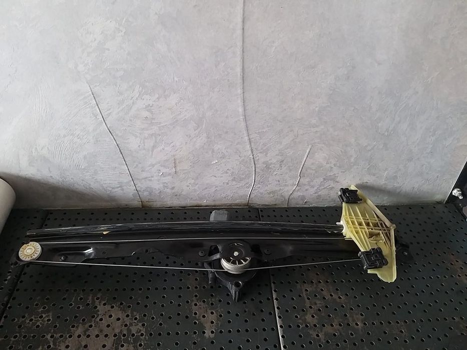 Macara motoras geam stanga fata opel zafira e life 9829503680 123254g
