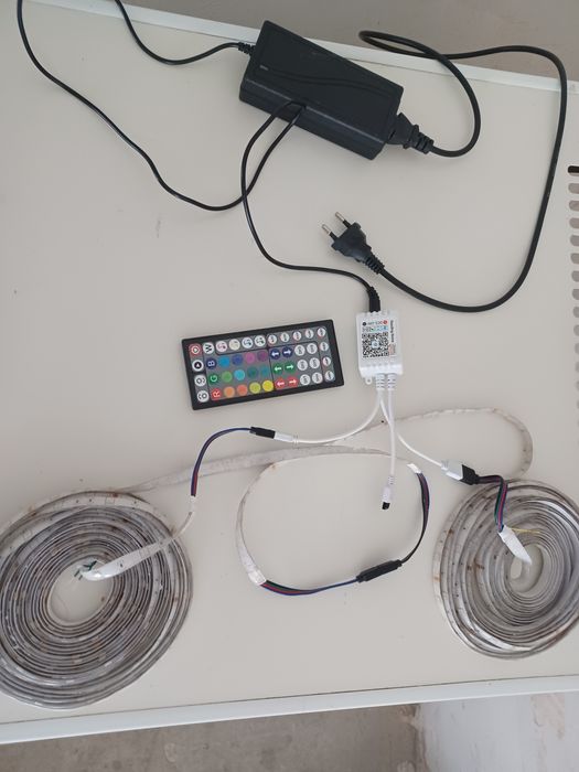 Bandă lumini cu telecomanda