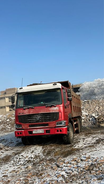 Услиги самосвал Howo 25т
