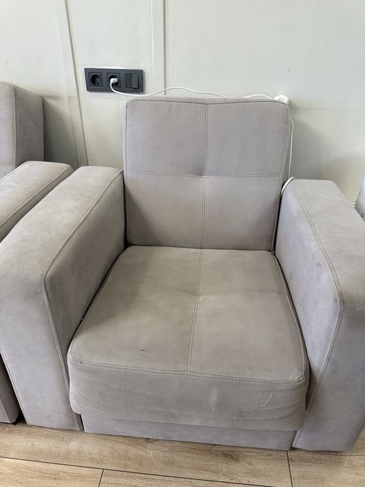 Продам диван с креслом