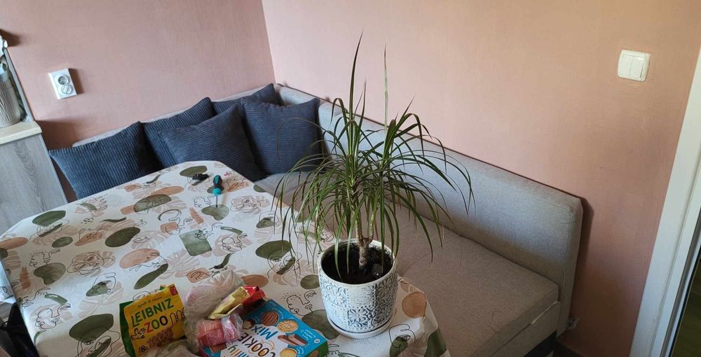 Продавам кухненски ъгъл