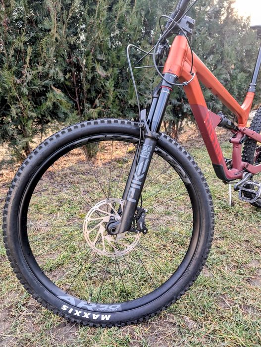 Планински велосипед Canyon Spectral 125 2022 не е Cube, Specialized