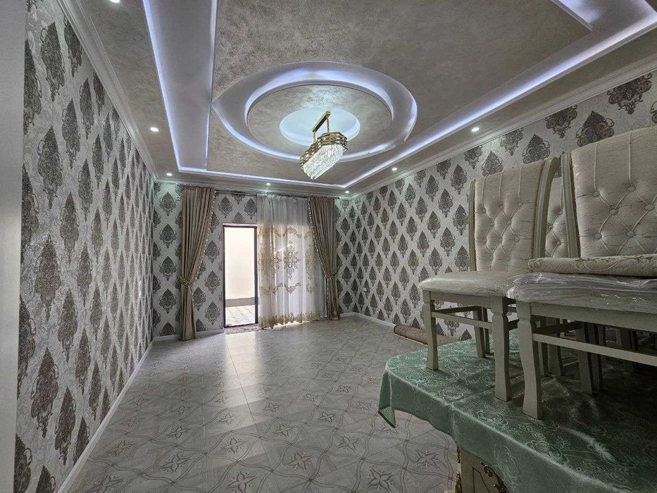 Сергели.Султонобод махалляси.2.5 сотихда 5хонали зор уй сотаман