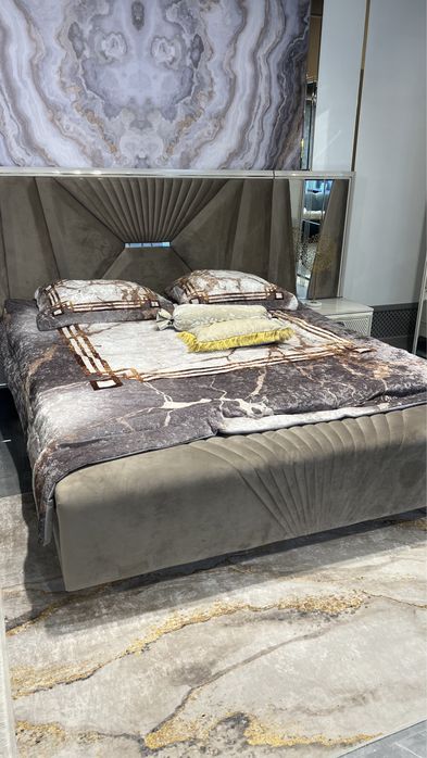 Спальный кровать