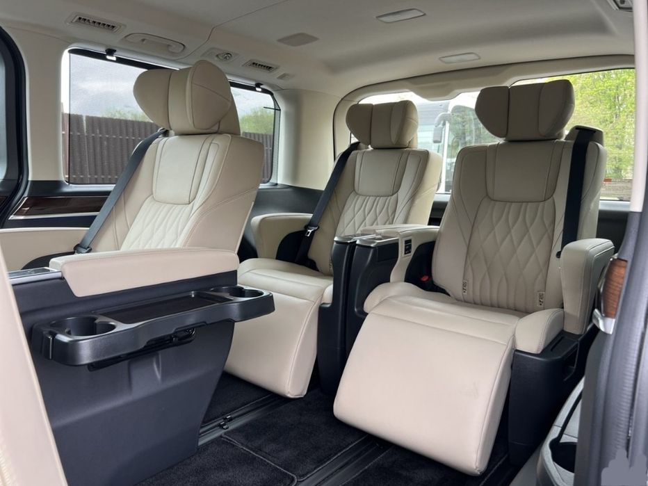 Минивен Бизнес класс. Встреча и провод аэропорт / вокзал.  Экскурсии