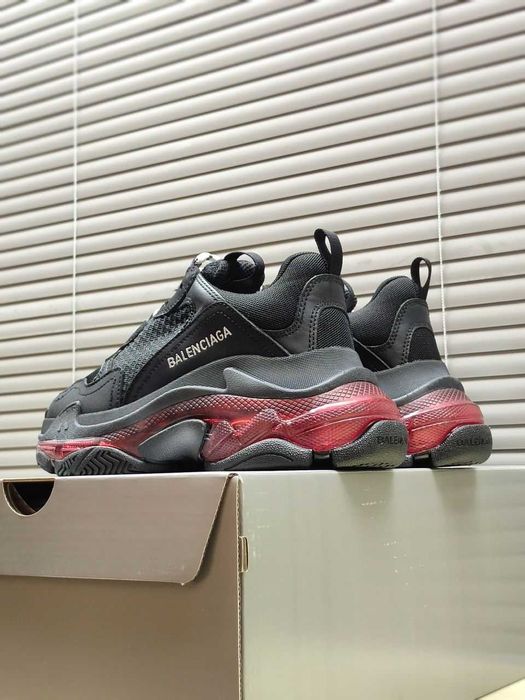 Balenciaga Triple S