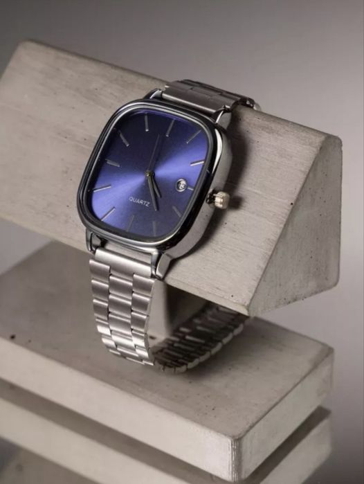 Часы Наручные QUARTZ